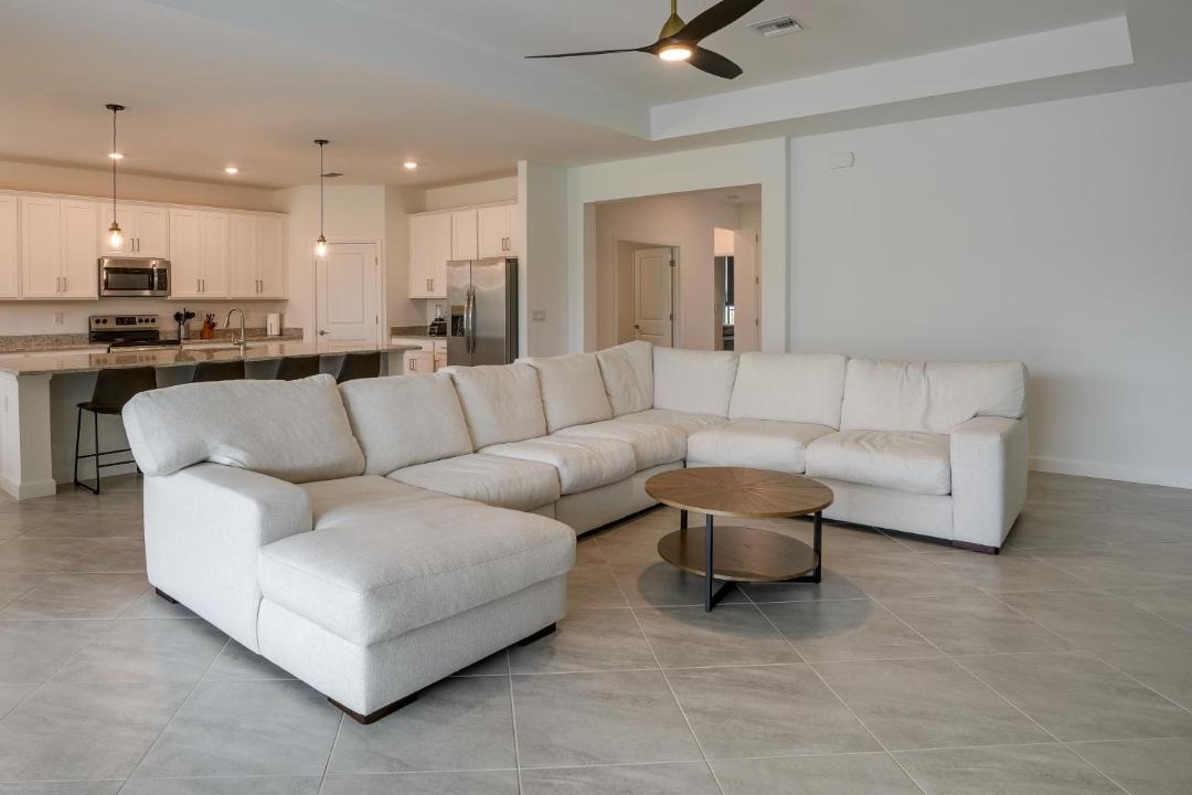 Photo of Livingroom in Gateway