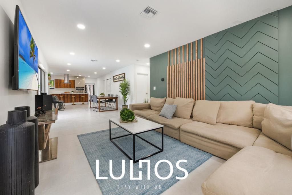 Photo of Livingroom in Cutler Bay