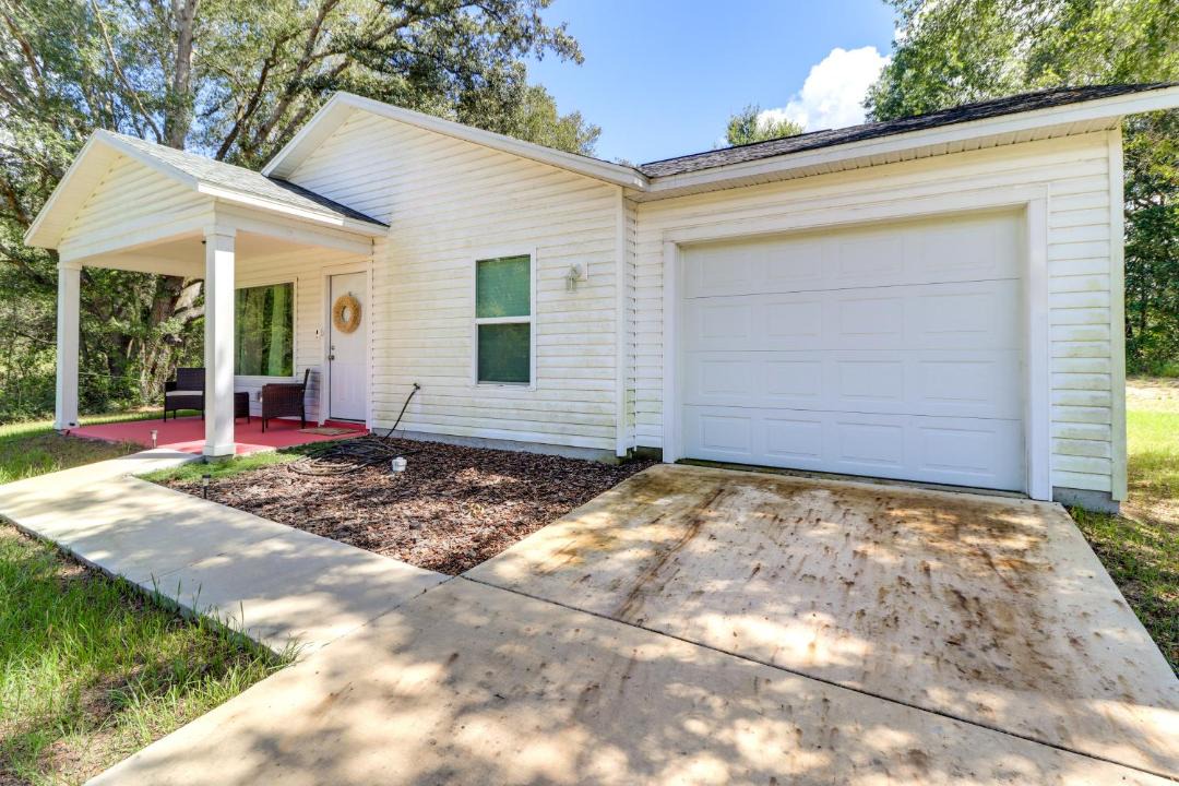 Photo of Buildings in Ocklawaha