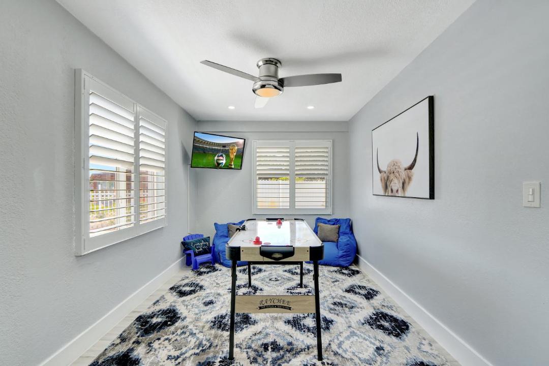 Photo of Livingroom in Miami Gardens