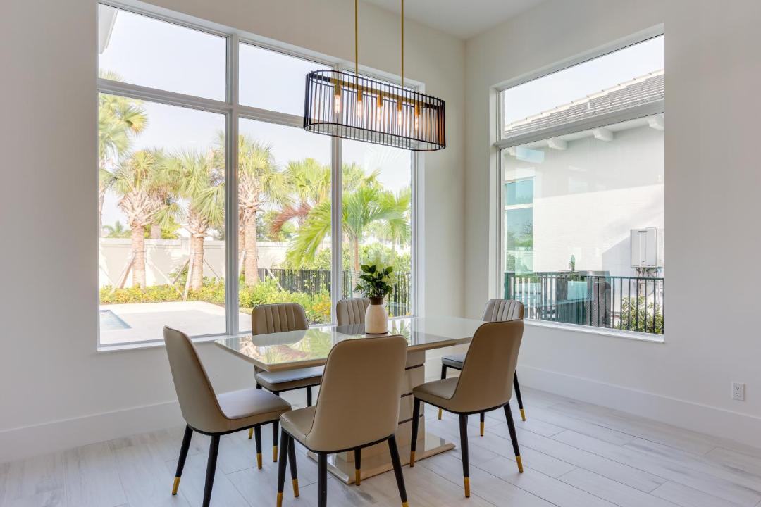 Photo of Livingroom in Hunt Club