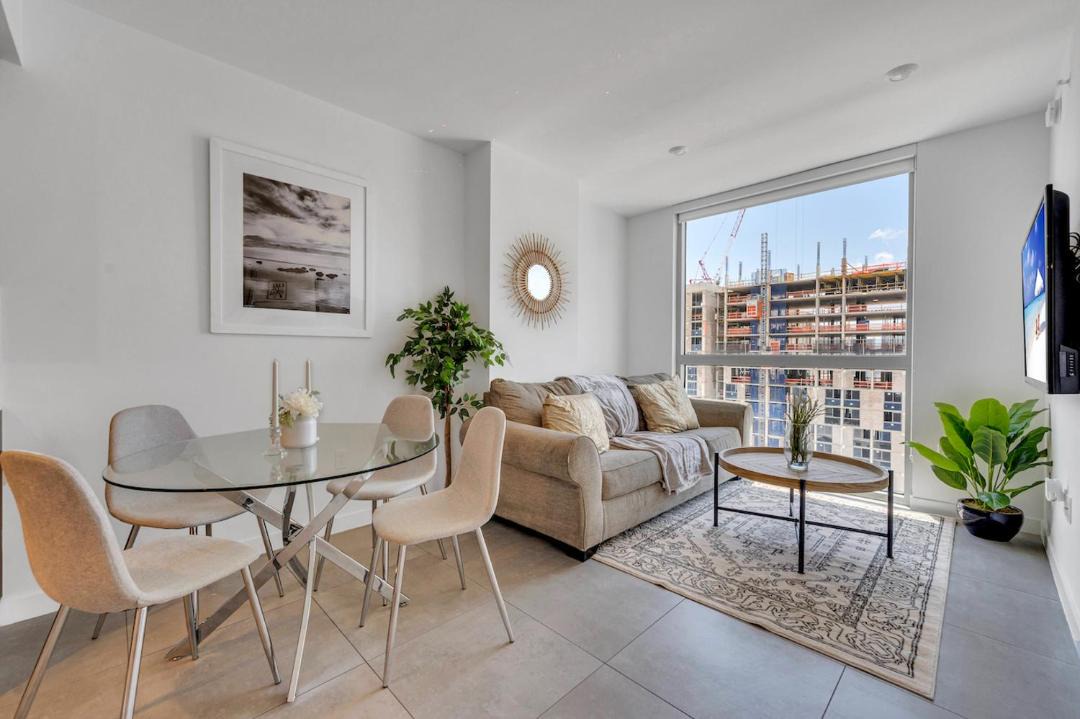 Photo of Livingroom in Overtown
