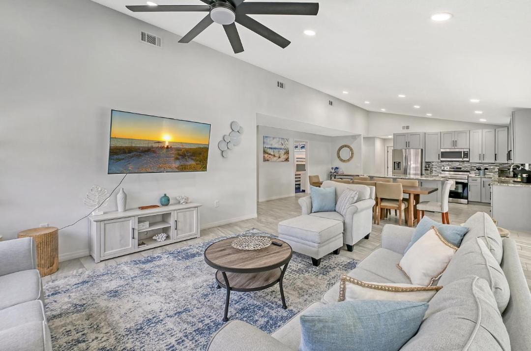 Photo of Livingroom in Trailer Estates