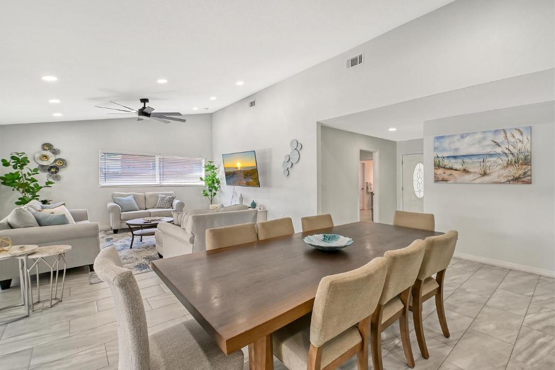 Photo of Livingroom in Trailer Estates