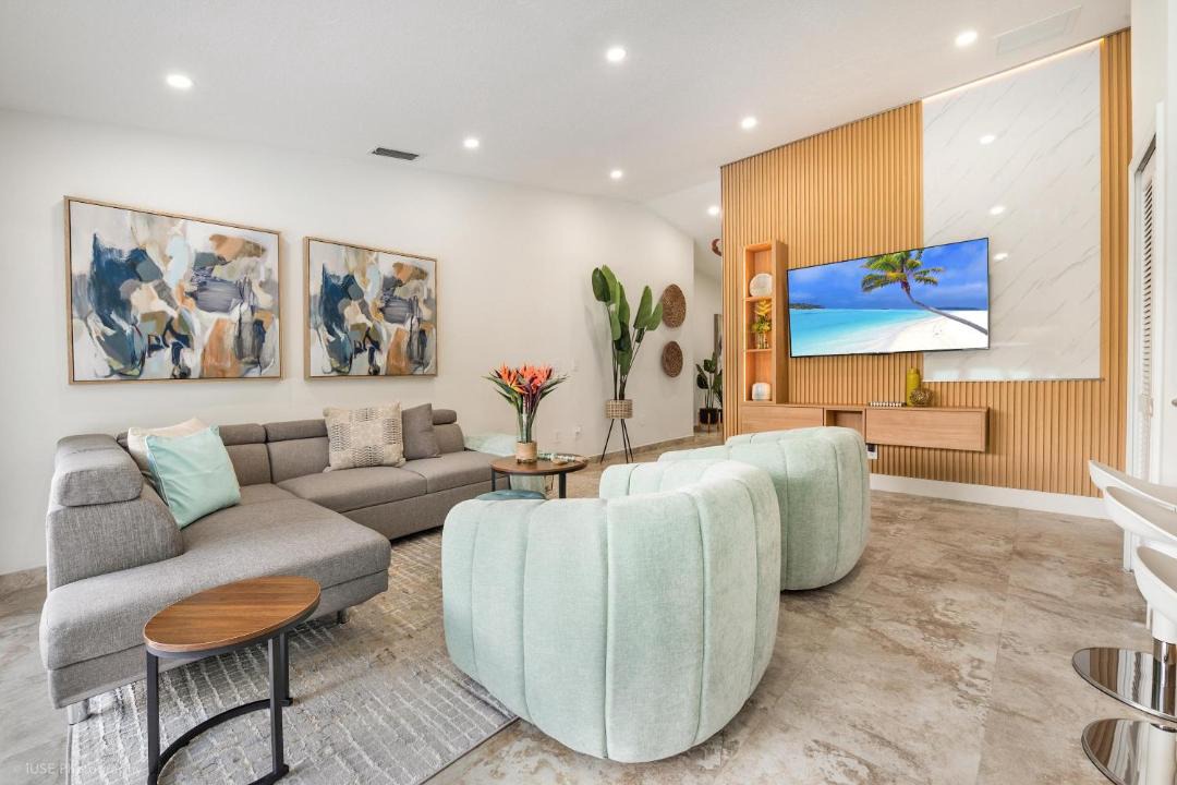 Photo of Livingroom in Richmond West