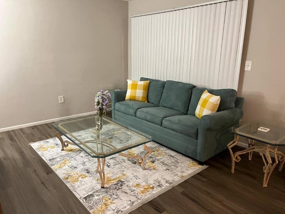 Photo of Livingroom in Gainesville