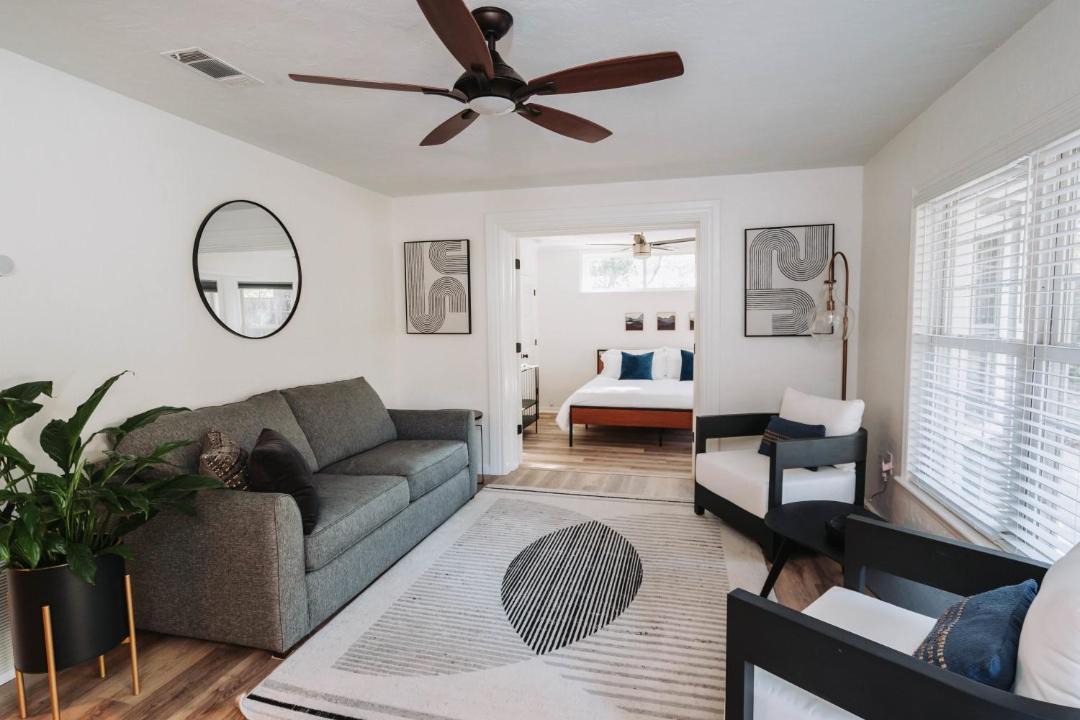 Photo of Livingroom in High Springs