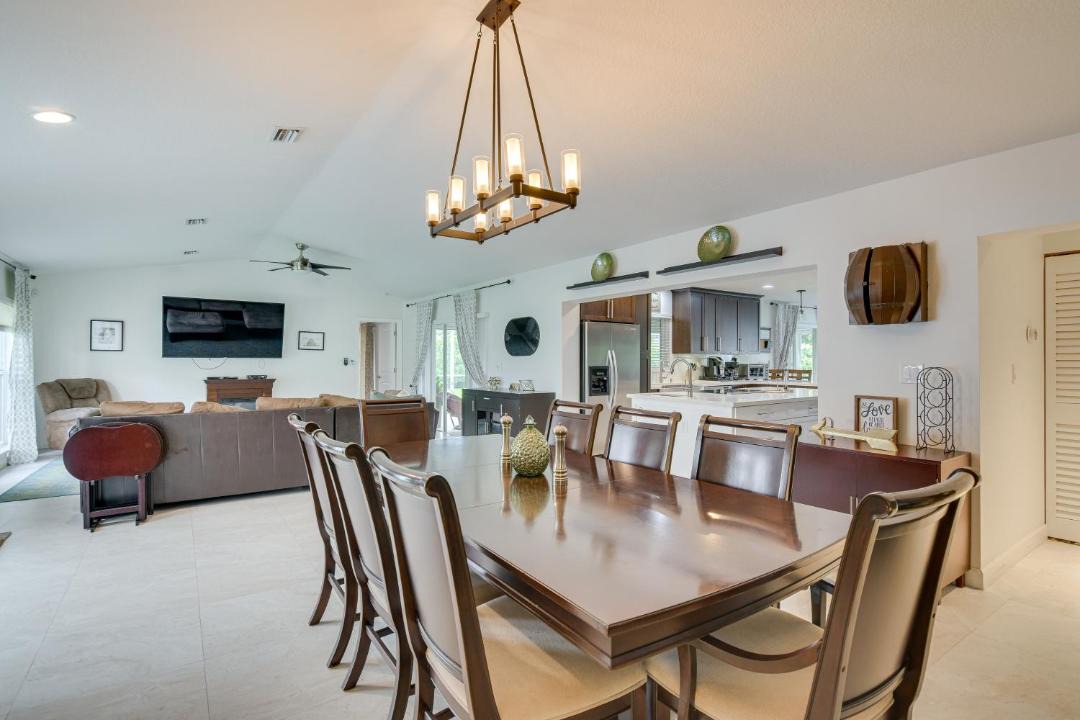 Photo of Livingroom in Richmond West