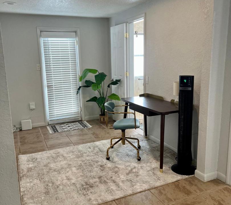 Photo of Livingroom in College Park