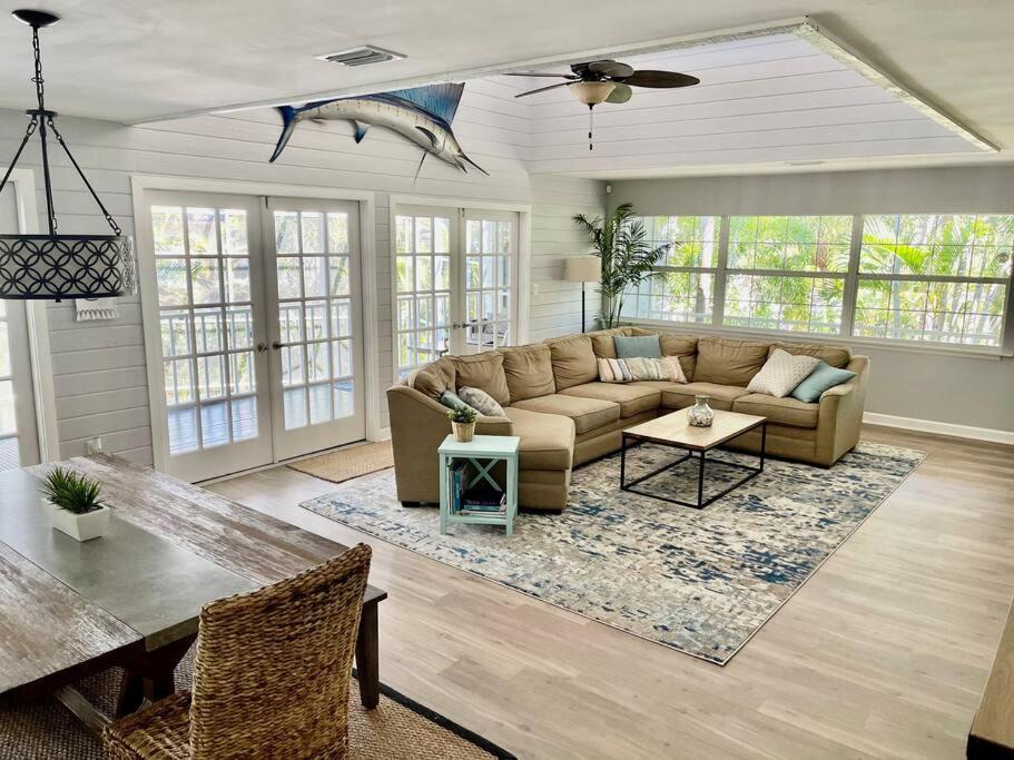 Photo of Livingroom in Bay Isle