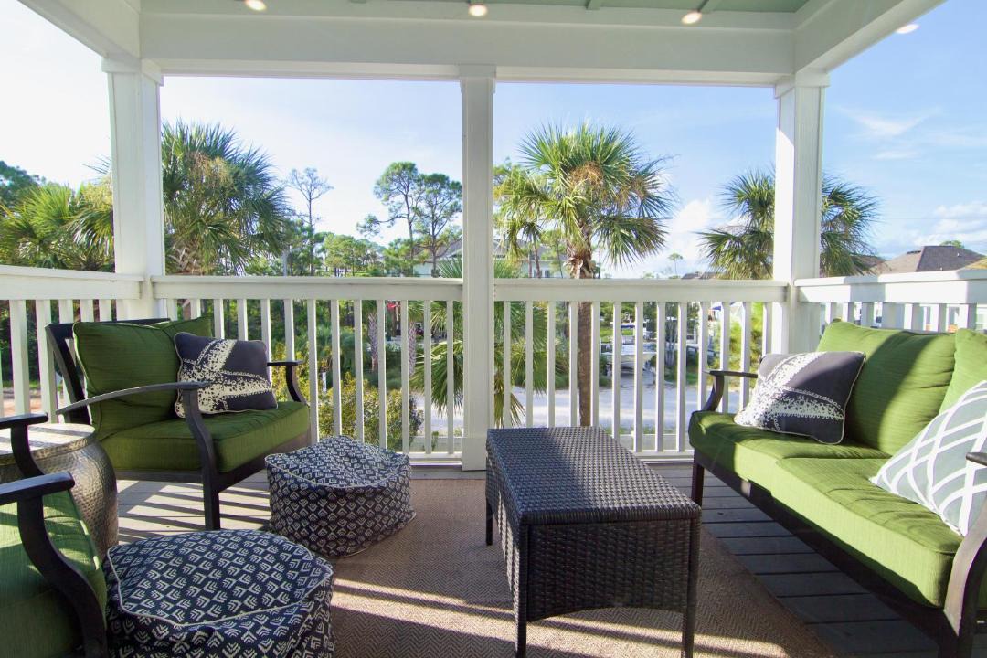 Photo of Patio Balcony in Ono Island