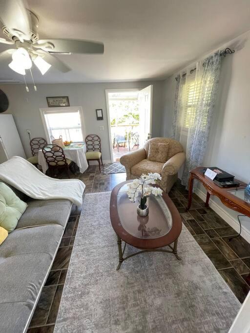 Photo of Livingroom in Southside