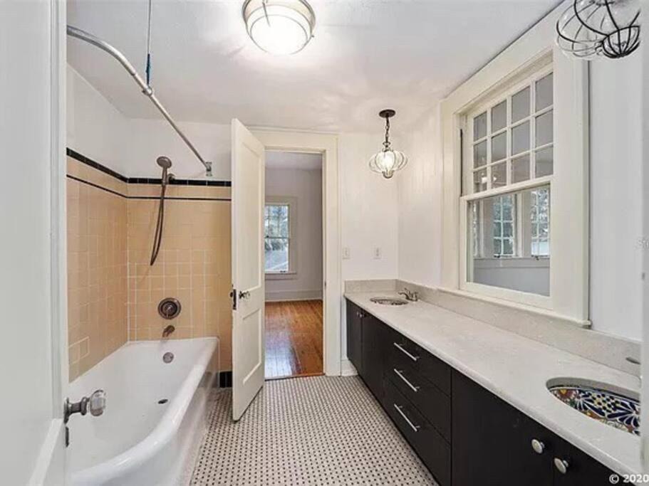 Photo of Bathroom in Duckpond