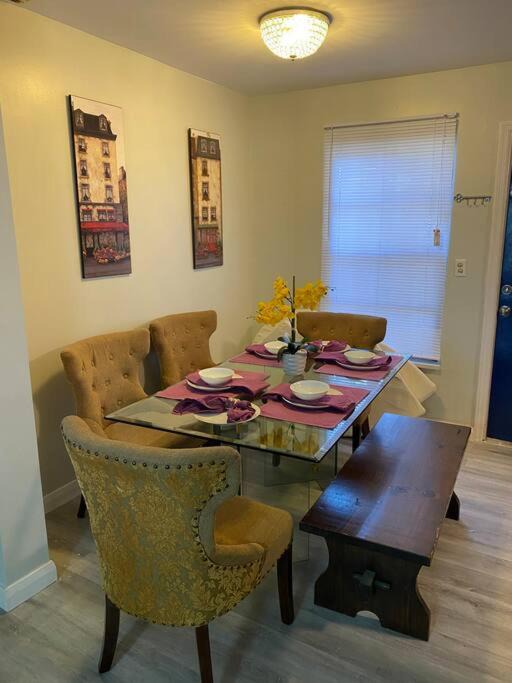 Photo of Livingroom in Palm Beach - West Palm Beach