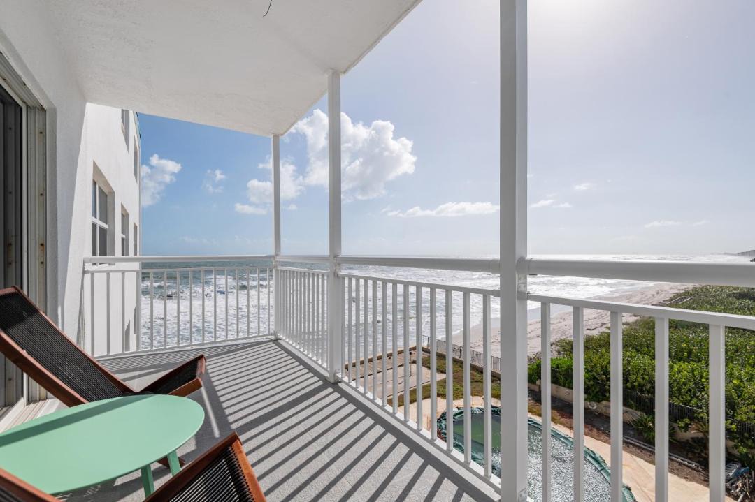 Photo of Patio Balcony in South Patrick Shores