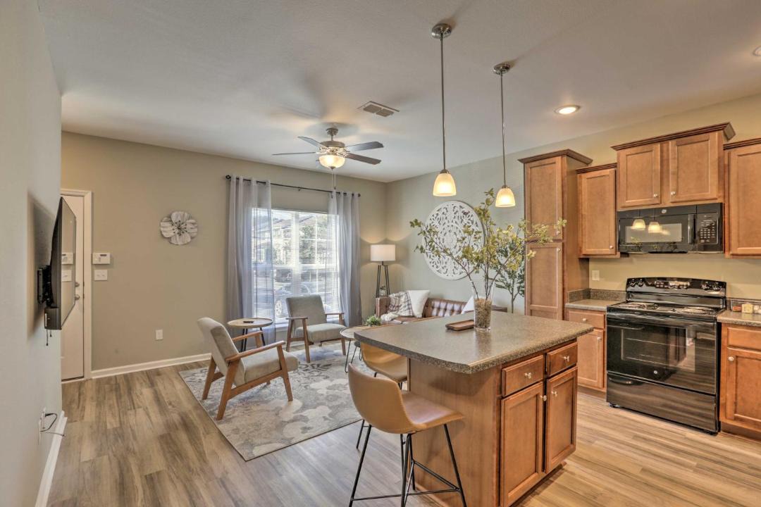 Photo of Livingroom in Tallahassee