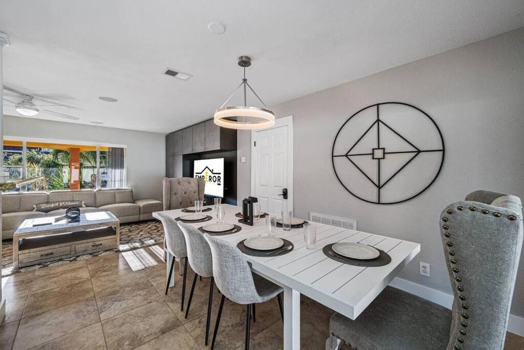 Photo of Livingroom in Bay Crest Park