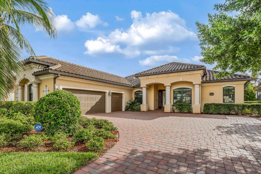 Photo of Buildings in Bonita Springs