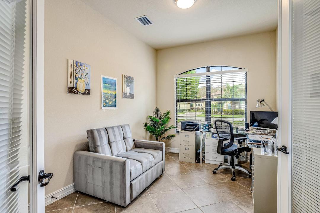 Photo of Livingroom in Bonita Springs
