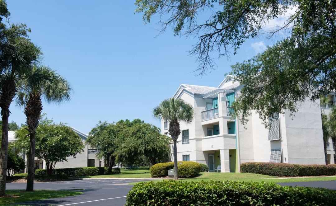 Photo of Buildings in Upper Grand Lagoon