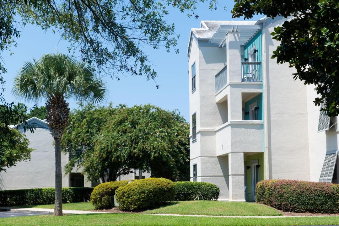 Photo of Buildings in Upper Grand Lagoon