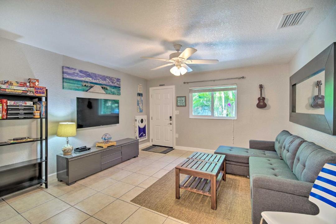 Photo of Livingroom in Indian River Bluff