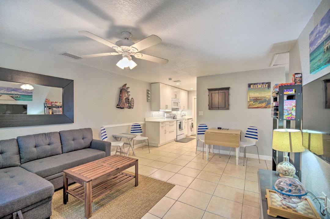 Photo of Livingroom in Indian River Bluff