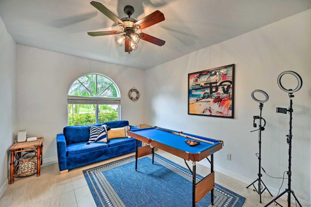 Photo of Livingroom in Palm River Estates