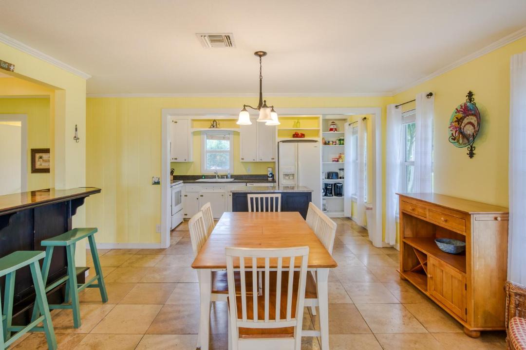 Photo of Livingroom in Jensen Beach