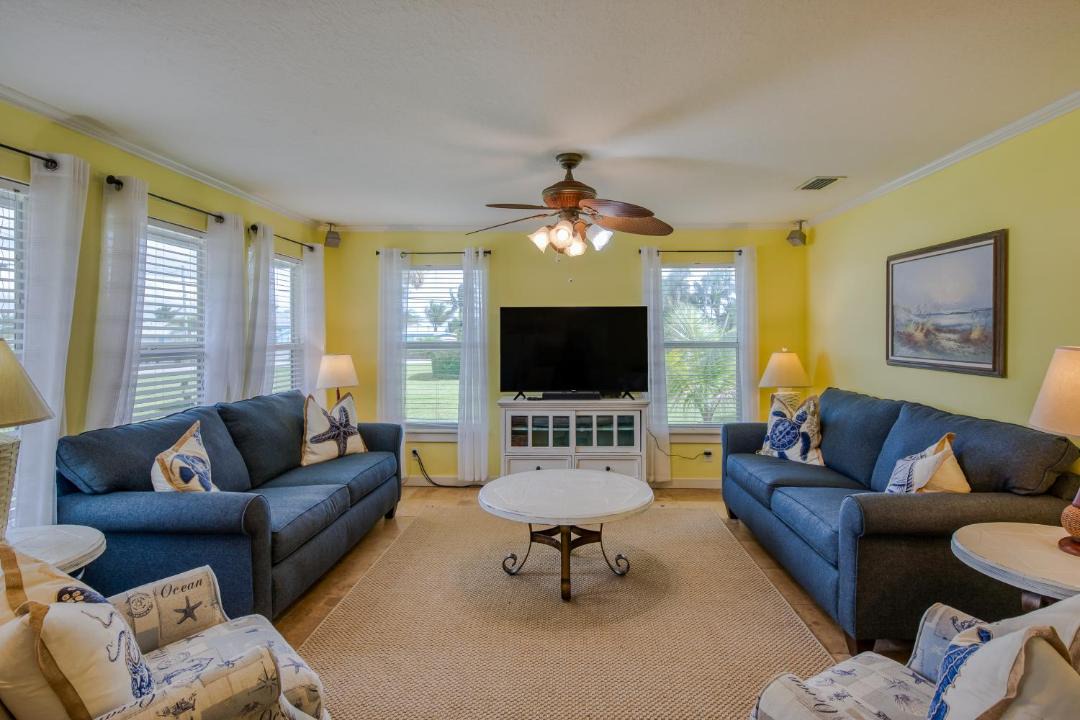 Photo of Livingroom in Jensen Beach