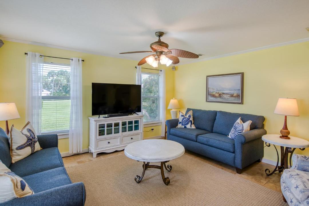 Photo of Livingroom in Jensen Beach