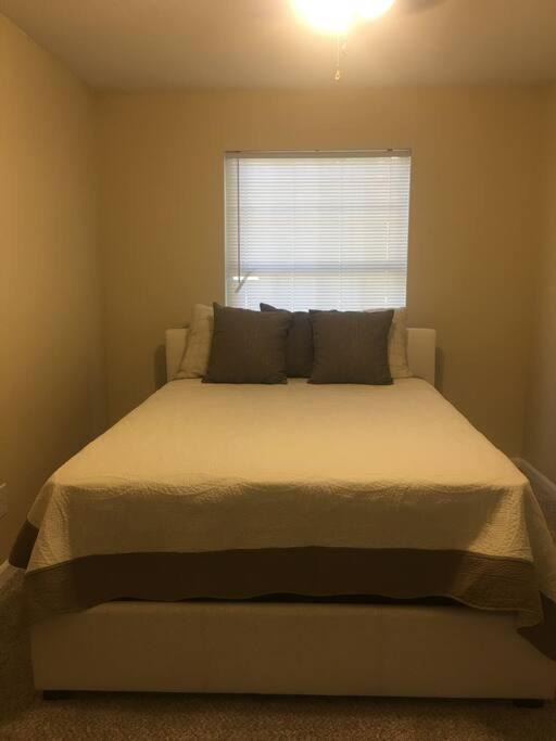 Photo of Bedroom in Tallahassee
