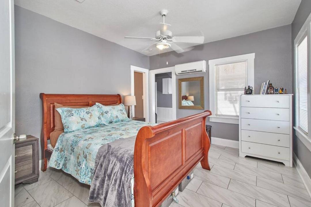 Photo of Bedroom in Oakford Park