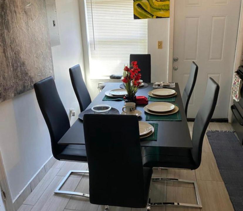 Photo of Livingroom in North Miami