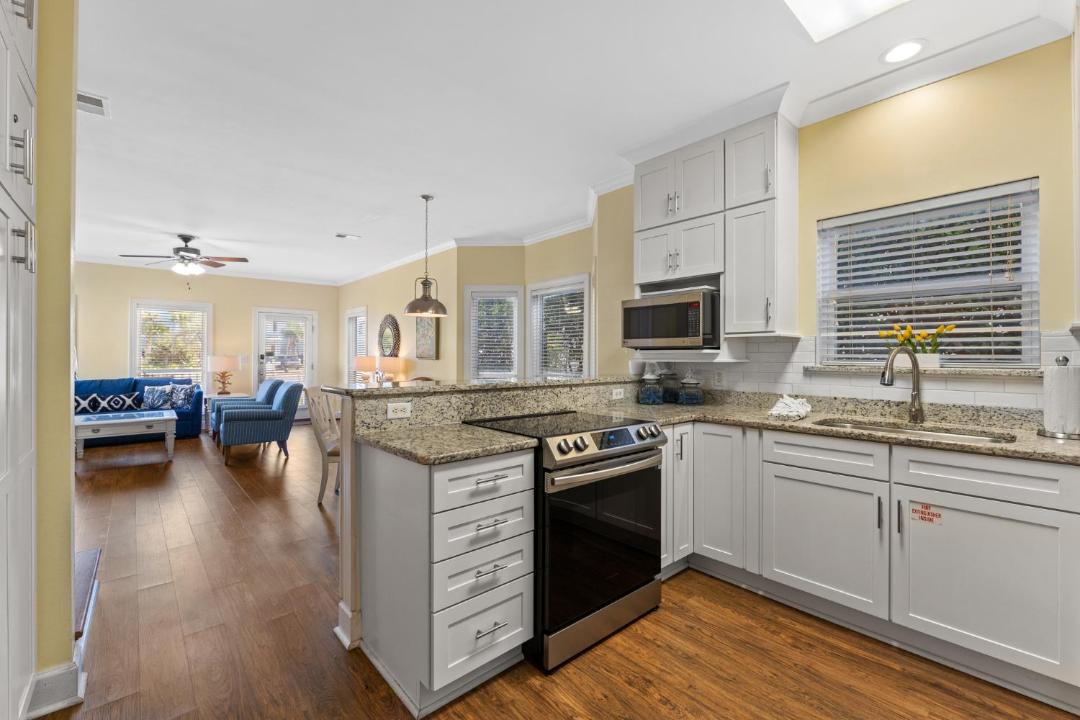 Photo of Kitchen in Crystal Shores