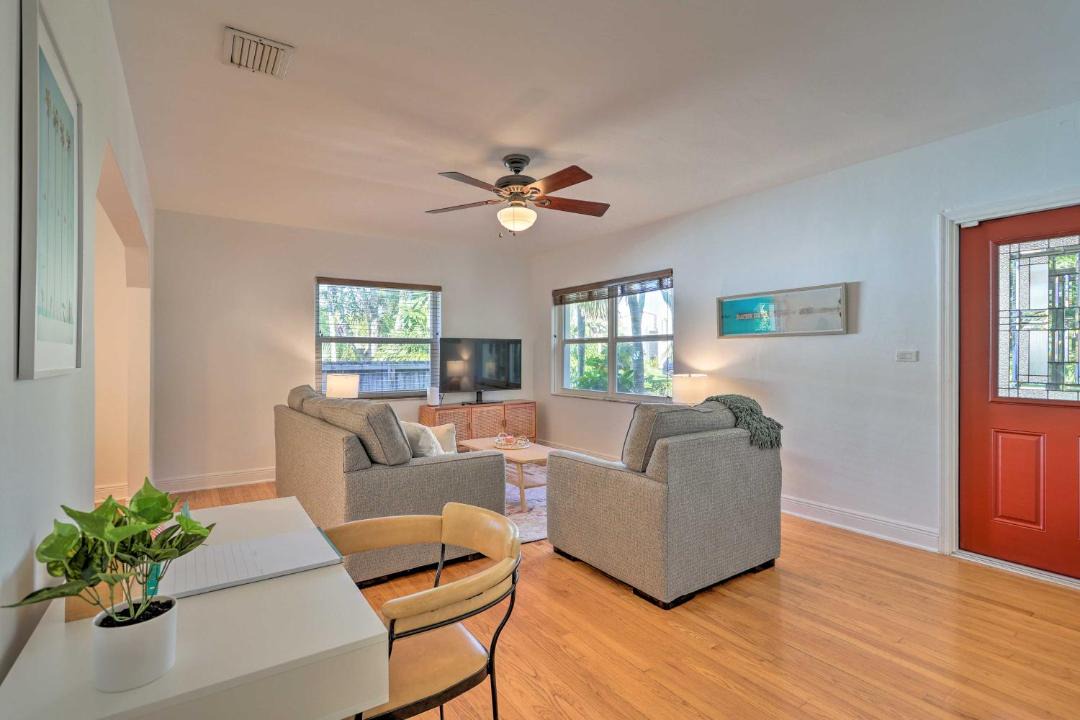 Photo of Livingroom in Miami Springs