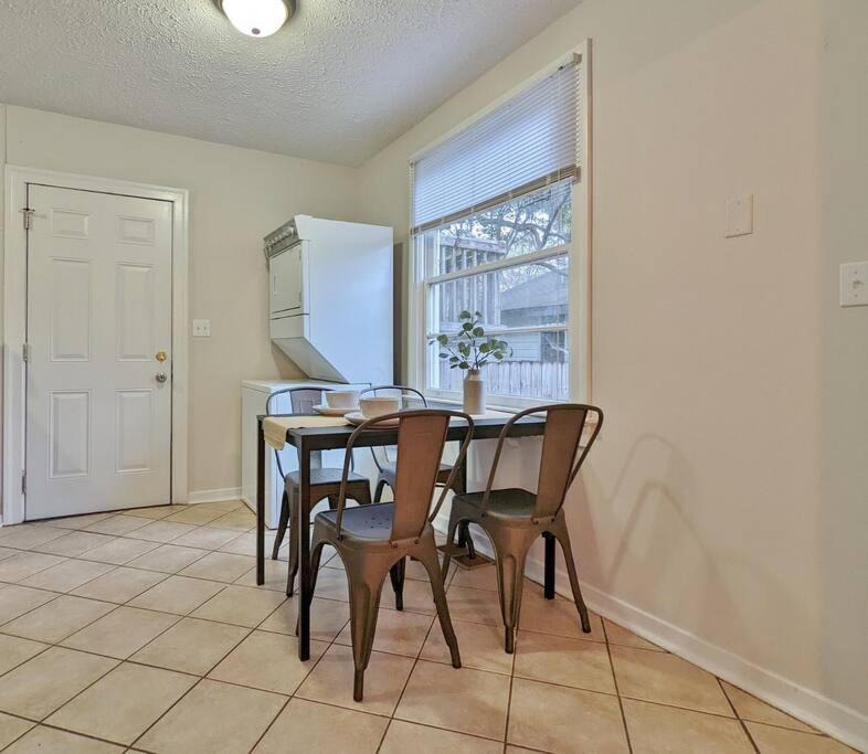 Photo of Livingroom in Avondale