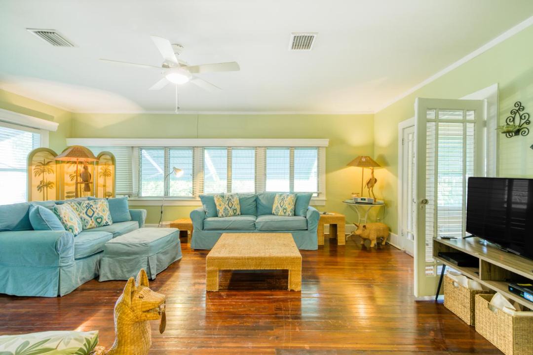 Photo of Livingroom in Tarpon River