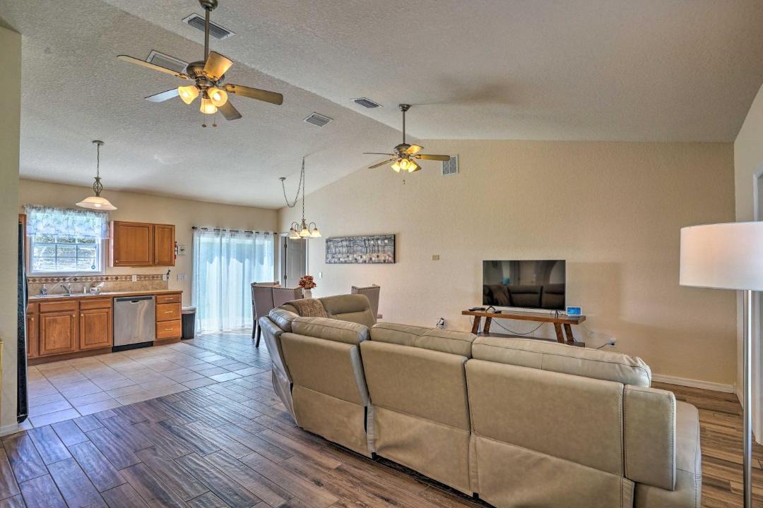 Photo of Livingroom in Sebring