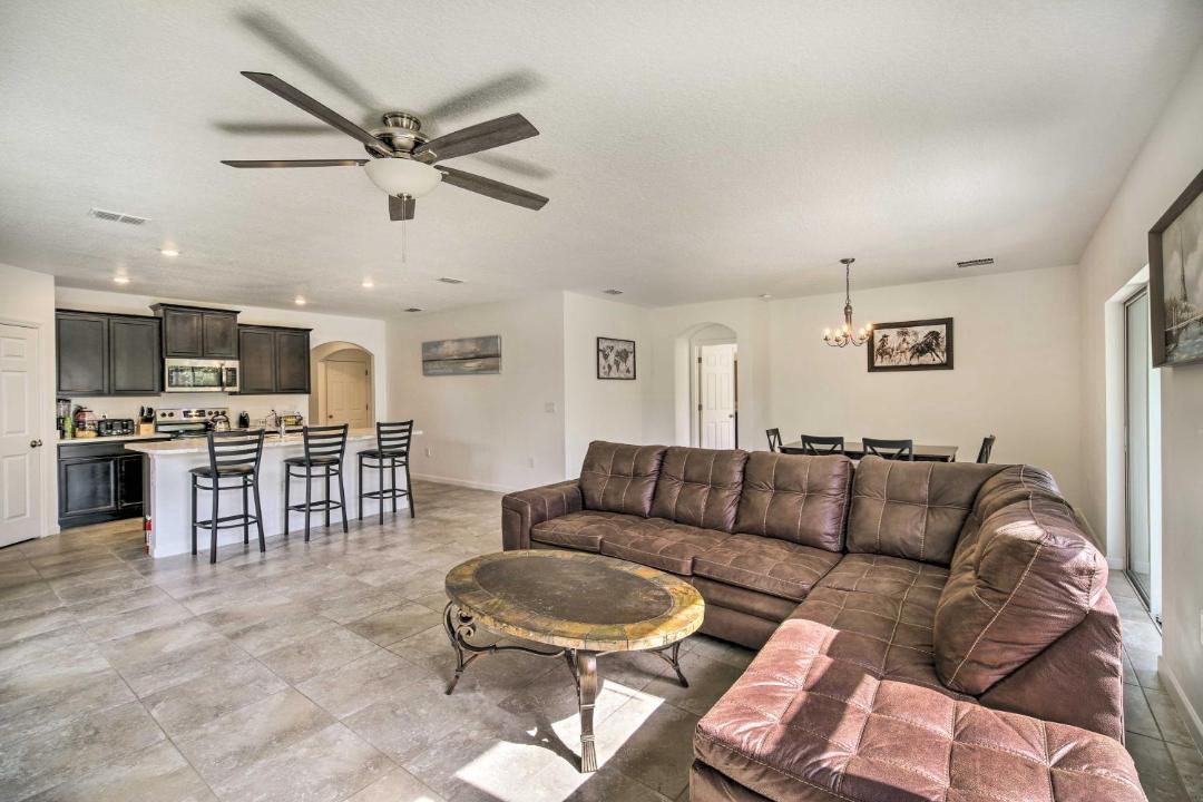 Photo of Livingroom in Sebastian Highlands