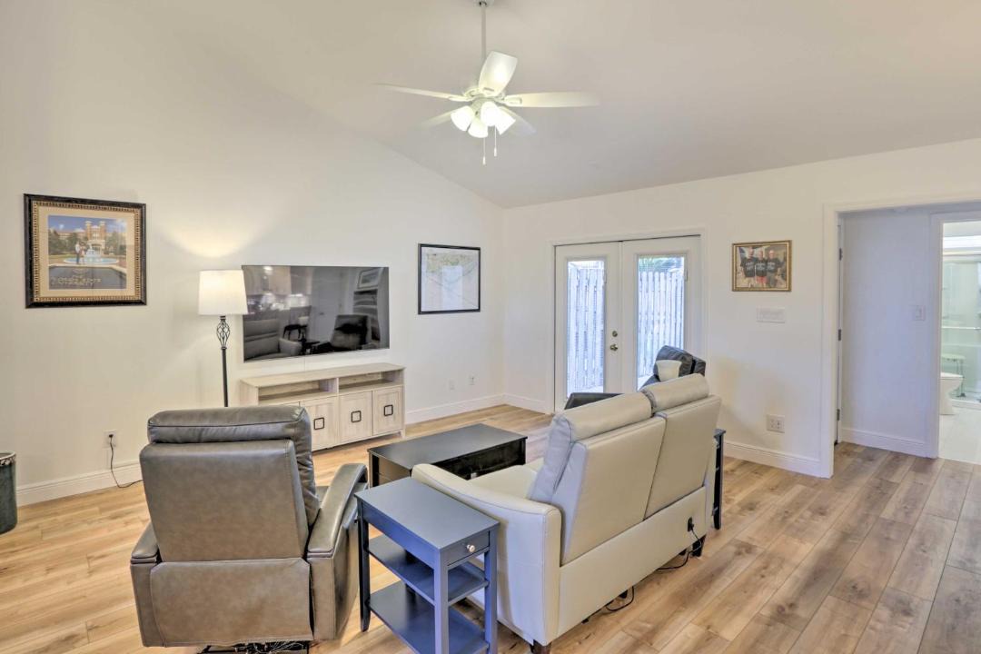 Photo of Livingroom in Tallahassee