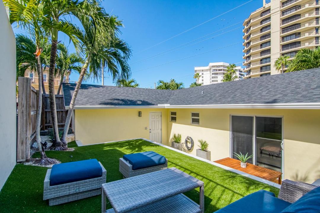 Photo of Patio Balcony in Juno Beach