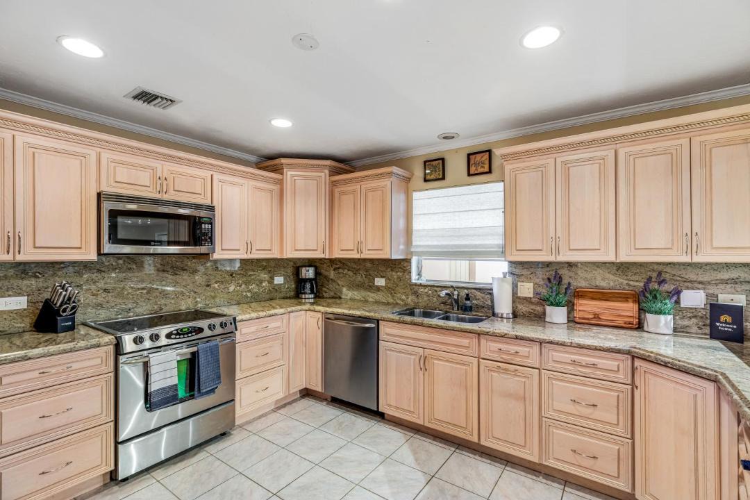 Photo of Kitchen in Marathon