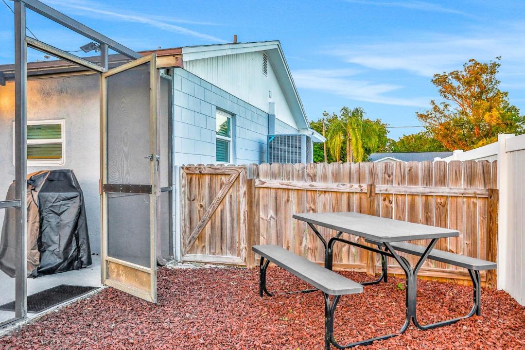 Photo of Patio Balcony in Apollo Beach