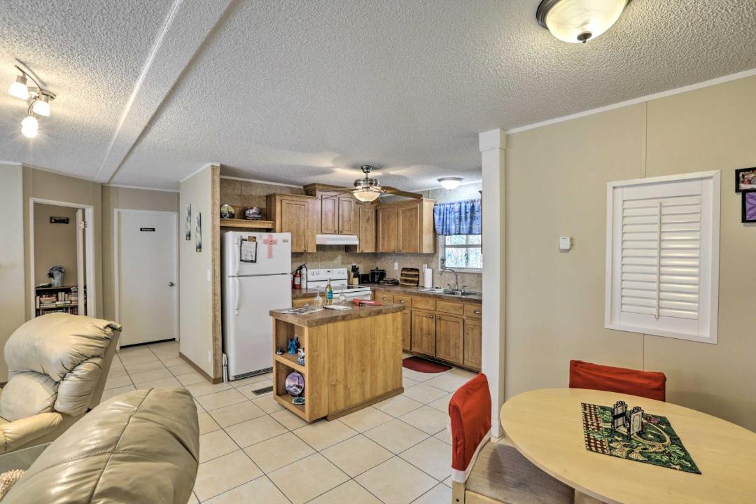 Photo of Livingroom in Salem