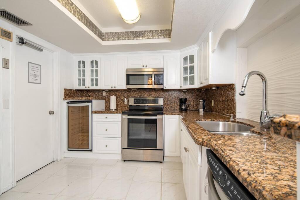 Photo of Kitchen in Pembroke Pines