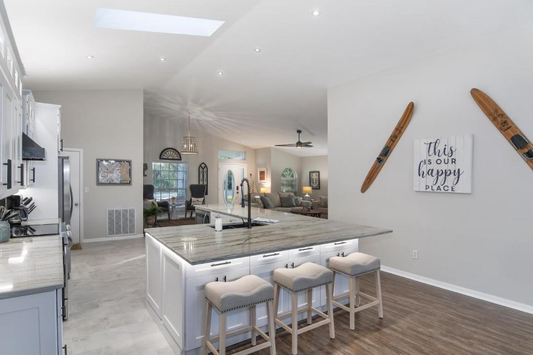 Photo of Livingroom in Placid Lakes