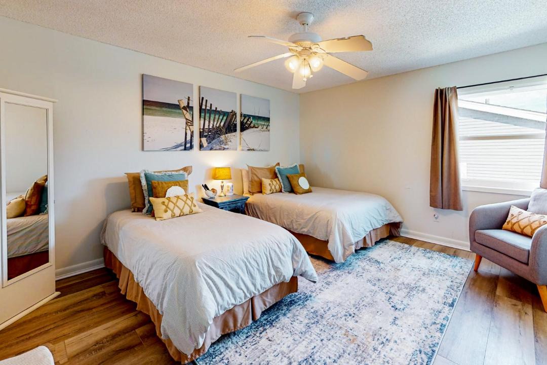 Photo of Bedroom in Pensacola Beach