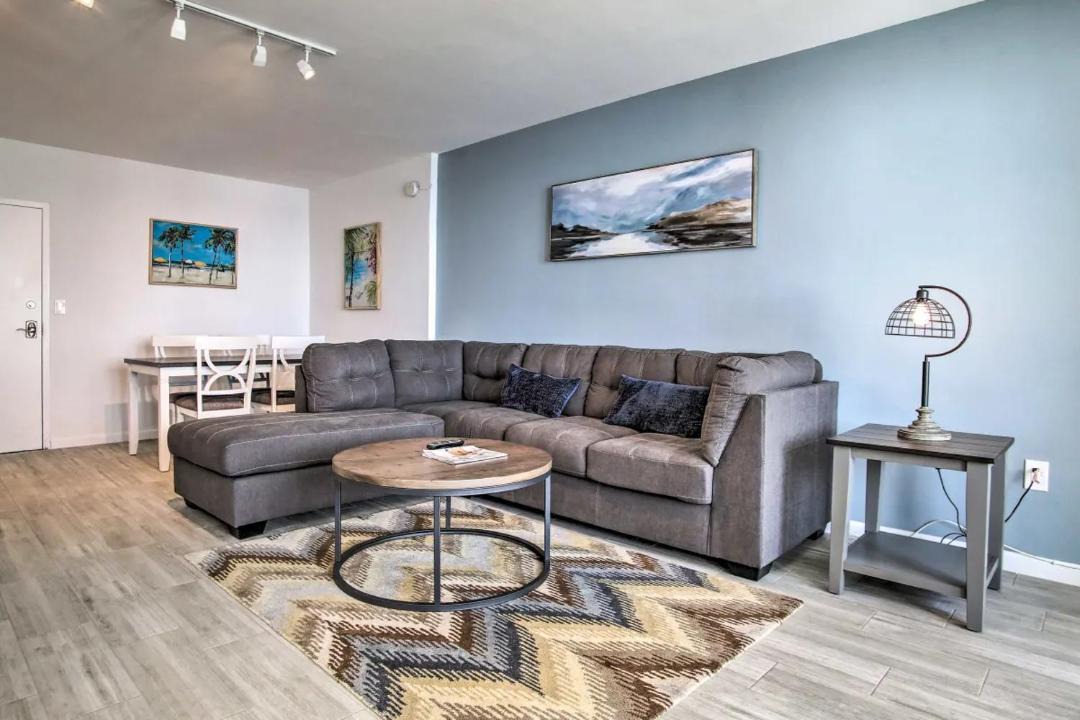 Photo of Livingroom in Galt Mile