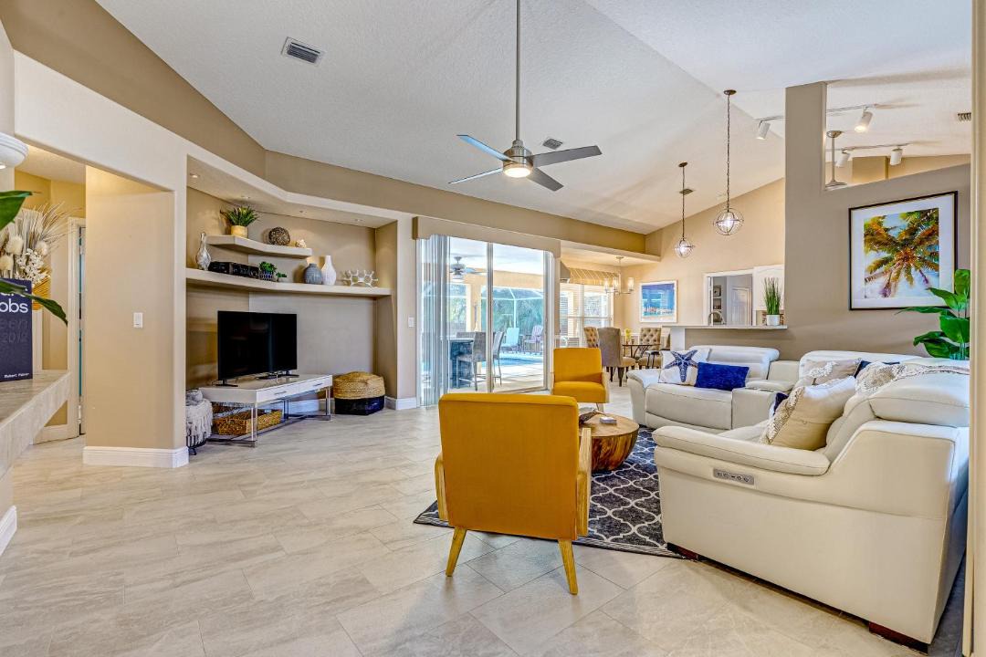 Photo of Livingroom in Sebastian Highlands